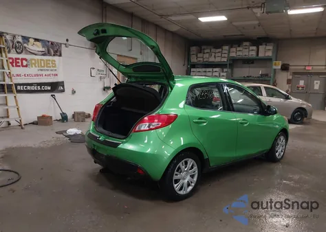 2013 Mazda Mazda2 Sport из США, поврежденный, VIN JM1DE1KZ6D0153380